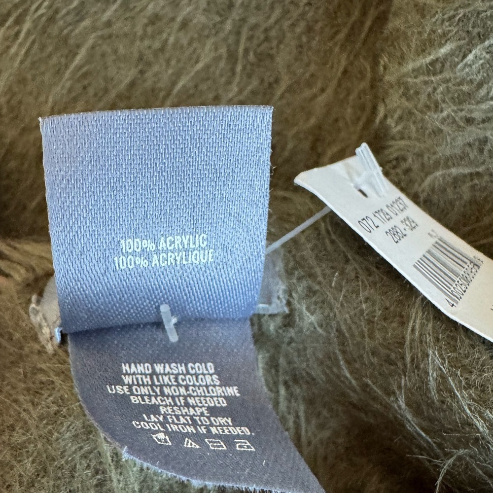 Aerie Cozy Olive Green Shawl/Large Scarf/Wrap - Picture 4 of 5